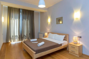 Wehost Spacious place near Rustaveli